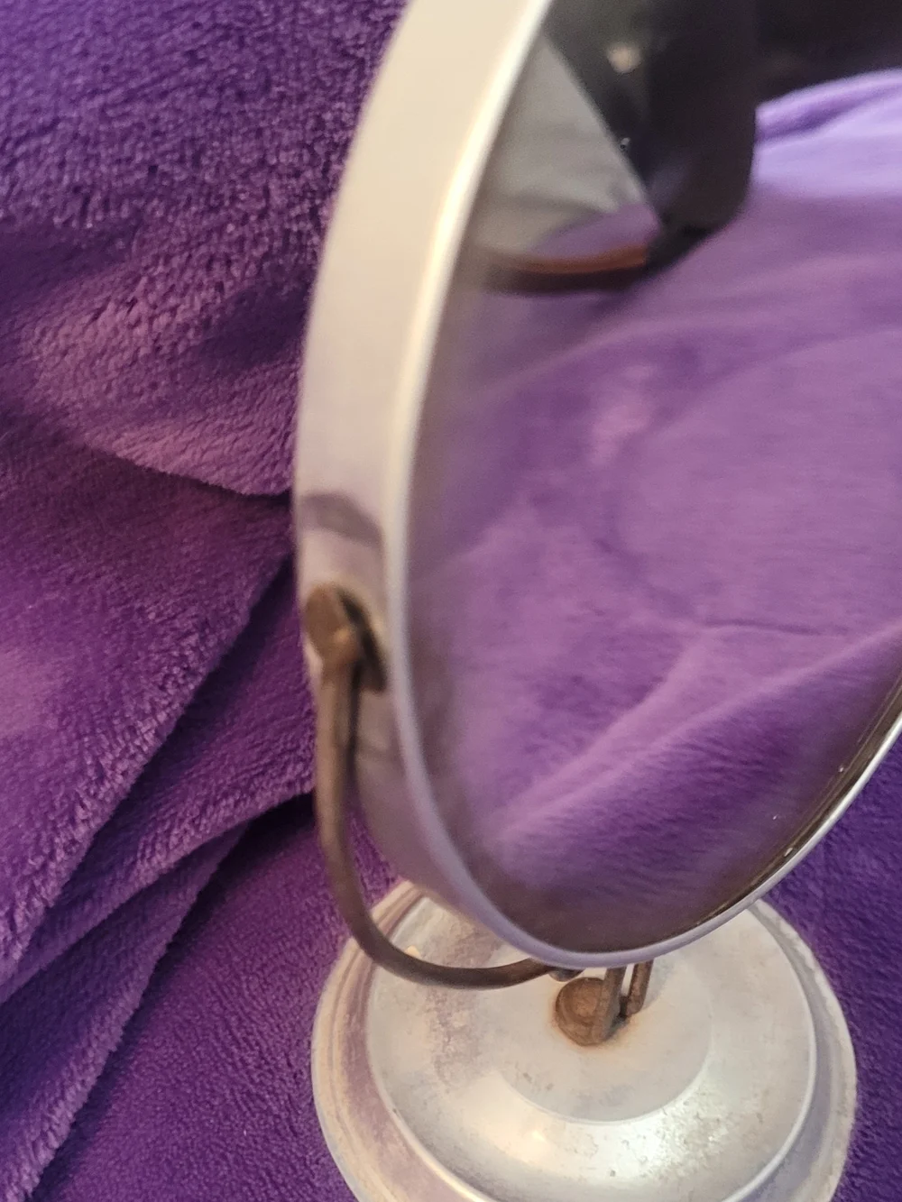 Vintage Round Freestanding Vanity Mirror in Silver